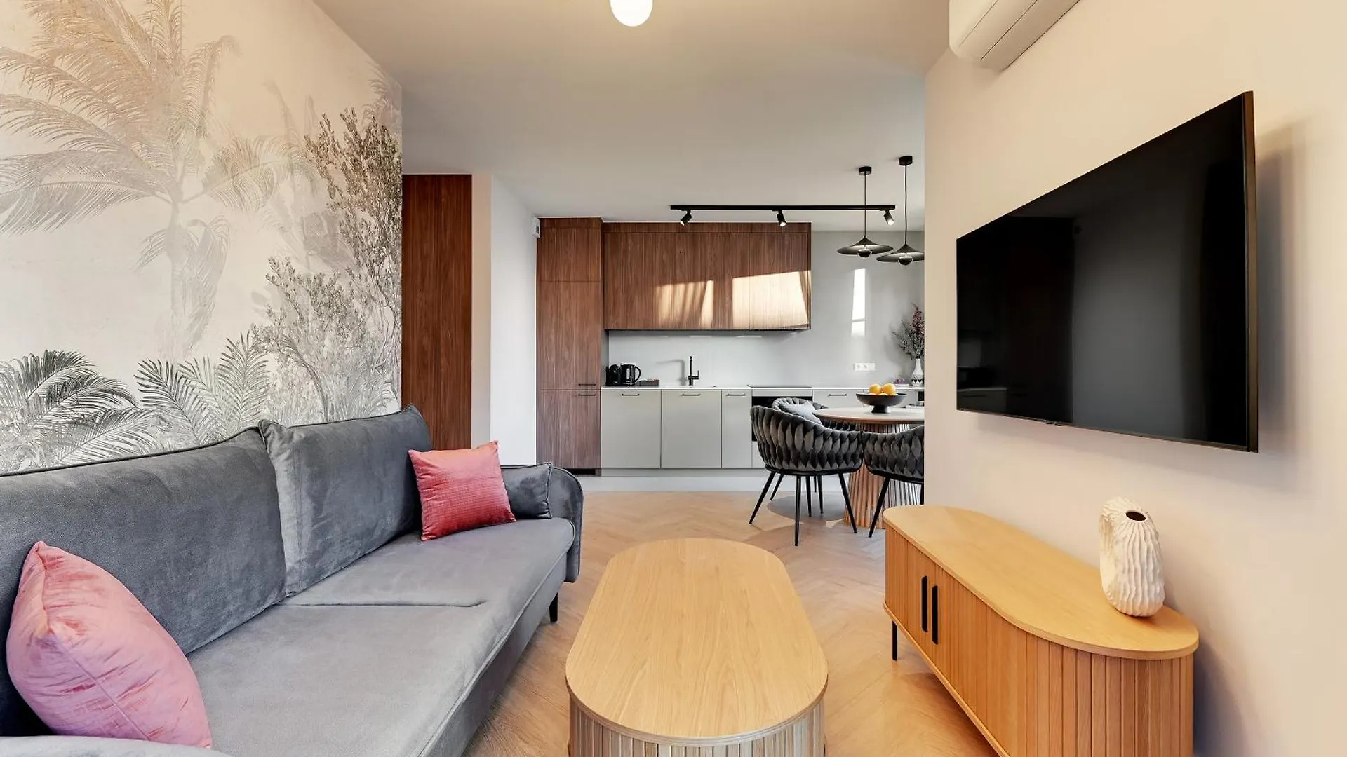 Doki Living - Foodhall & Parking By Downtown Apartments Danzica 0*,