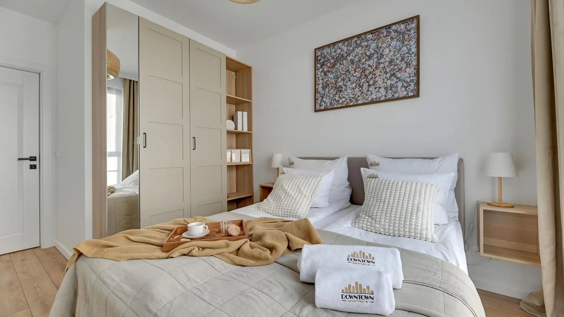 Doki Living - Foodhall & Parking By Downtown Apartments Danzica 0*,