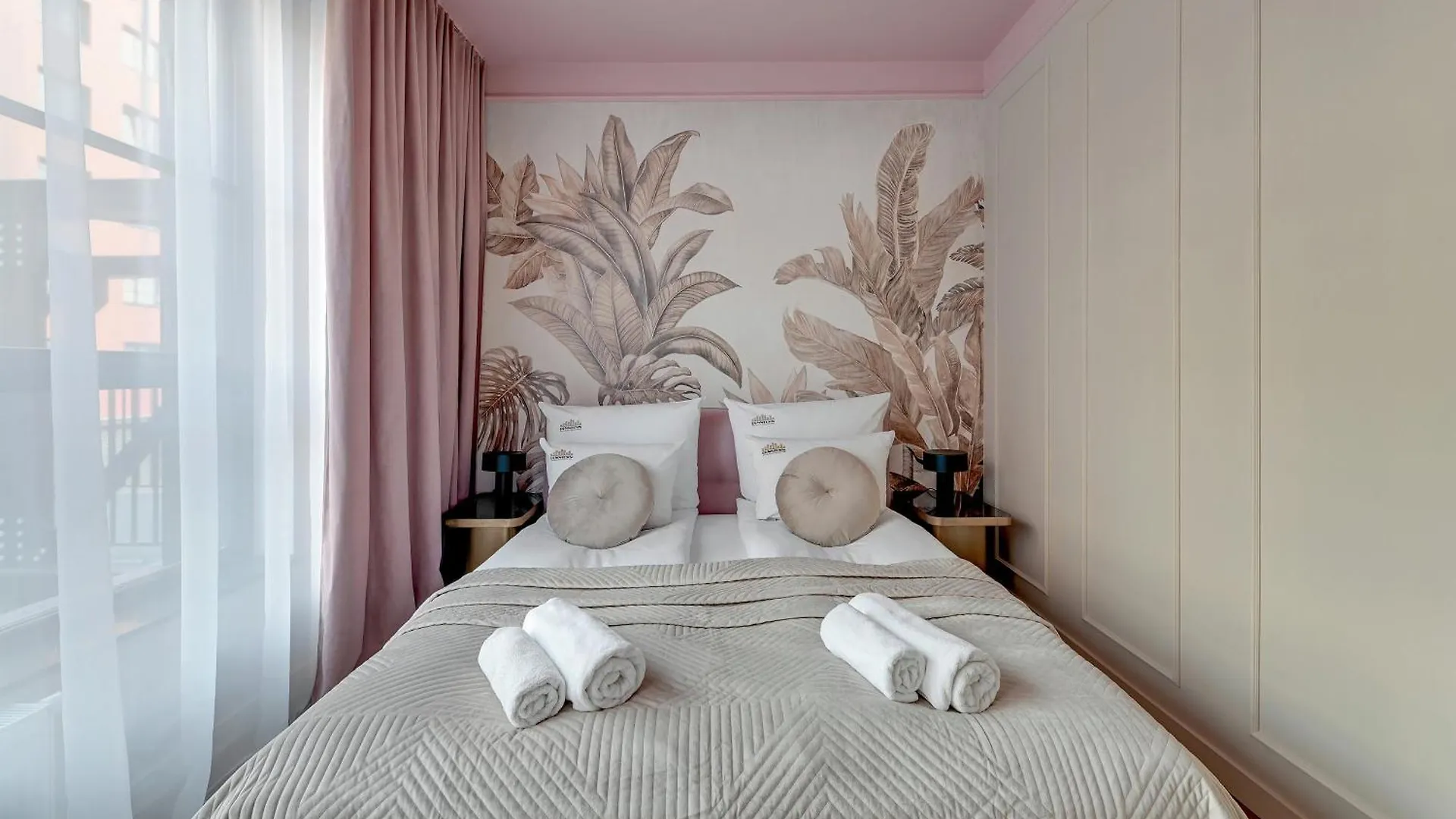 Doki Living - Foodhall & Parking By Downtown Apartments Gdansk