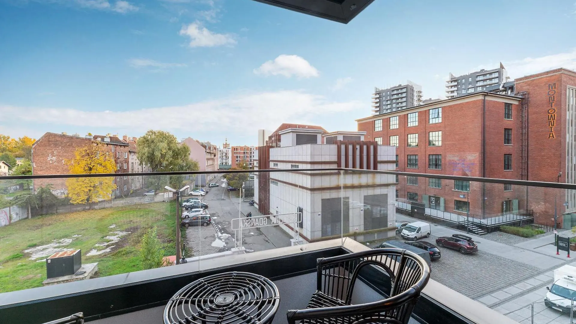 Doki Living - Foodhall & Parking By Downtown Apartments Gdansk 0*,  Poland