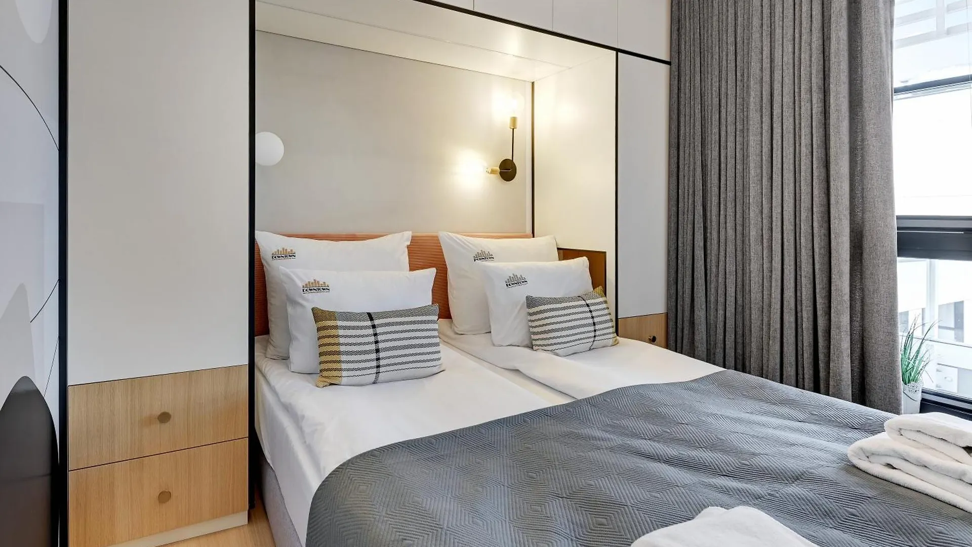 Doki Living - Foodhall & Parking By Downtown Apartments Gdansk 0*,