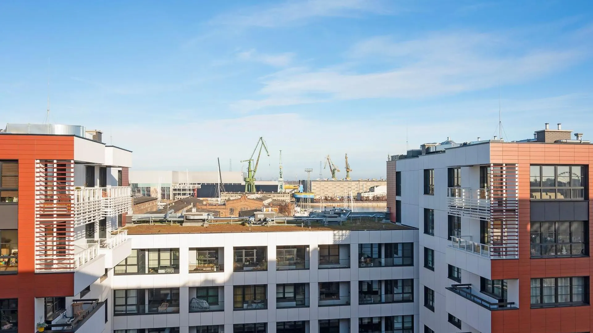 Doki Living - Foodhall & Parking By Downtown Apartments Gdansk Poland